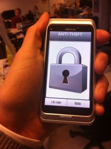 Nokia E7, showing lock screen.