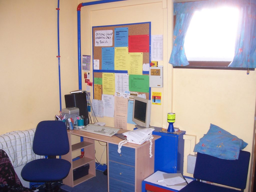 Aberystwyth Nightline calltaking office circa 2006