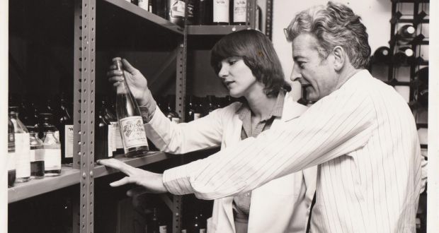 Mac Macpherson, second-in-command at Gilbeys research laboratory in Harlow, Essex, and an unidentified colleague. He would develop the Baileys formula from the original prototype