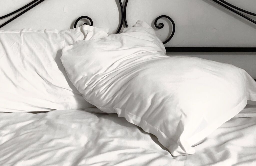 [Article] Boring Polyamory: Equality and Bedrooms